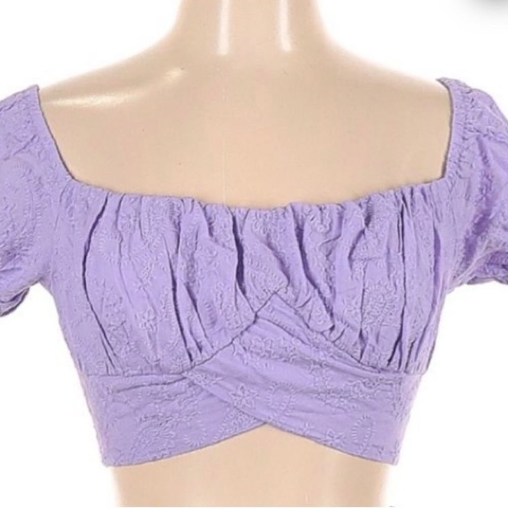 Shein Purple Ruffle Short Sleeve Crop Top Women's Size 8/10 Tie Back
#0310